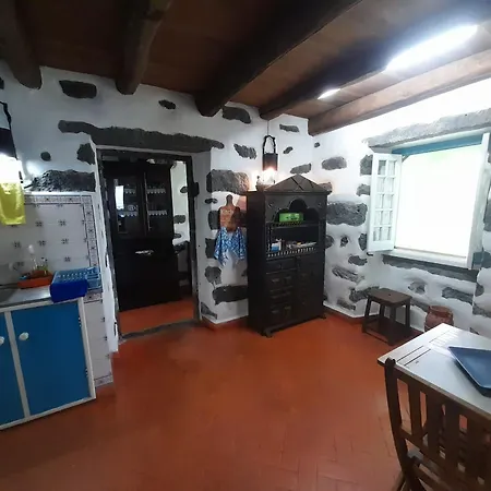 Casa Santa * Ribeira Grande